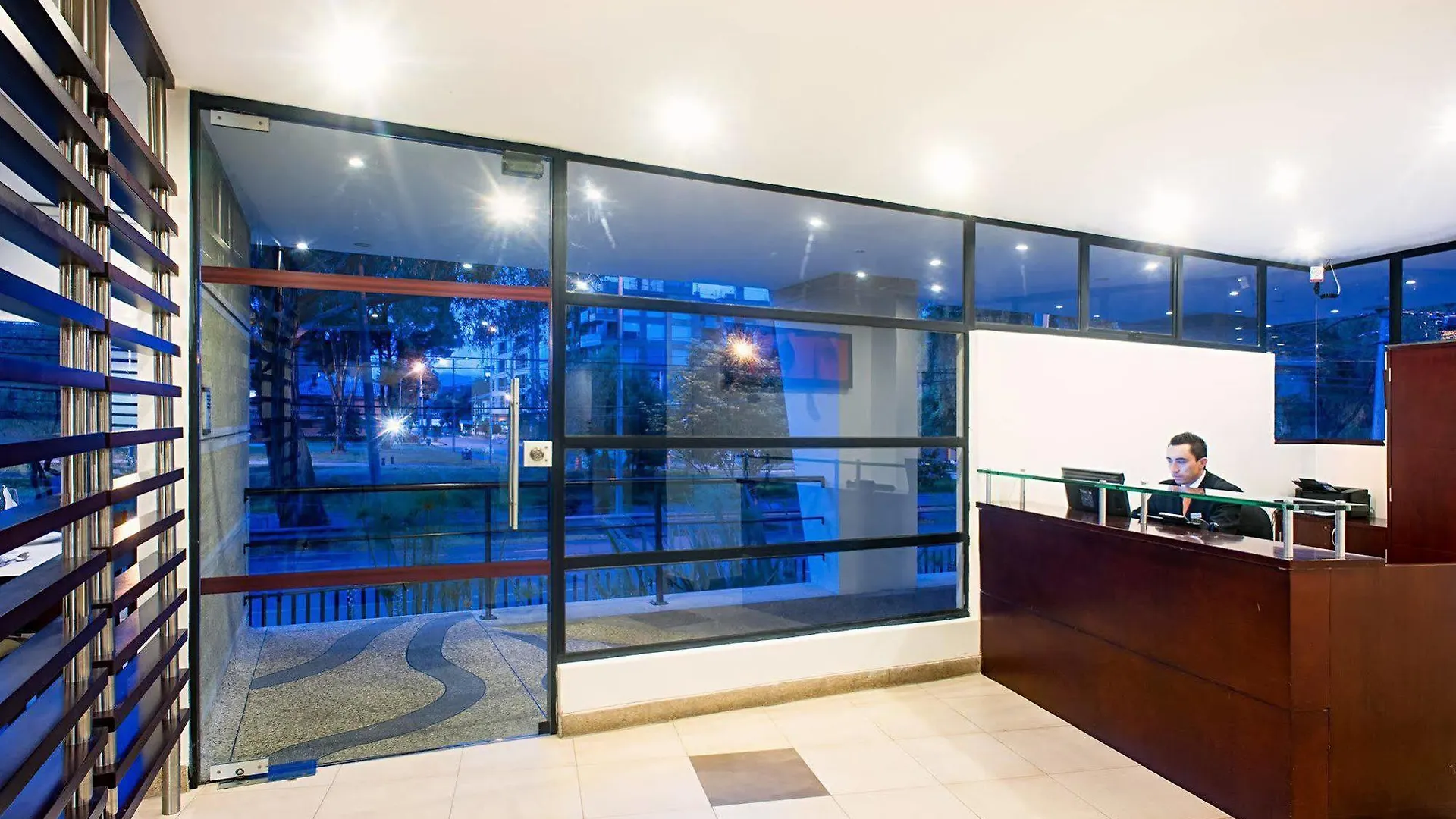 Aparthotel Tivoli Suites Bogotá